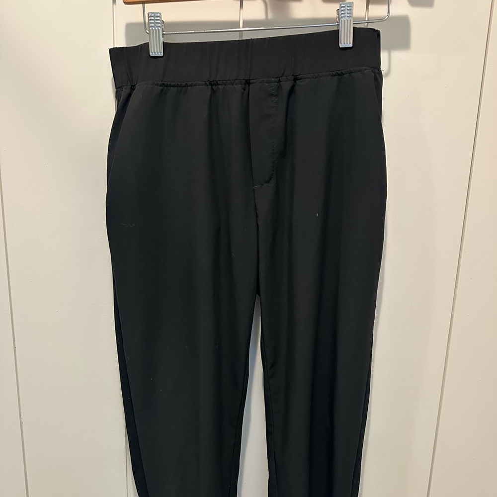 Quince Black Women's Jogger-Style Dress Pants